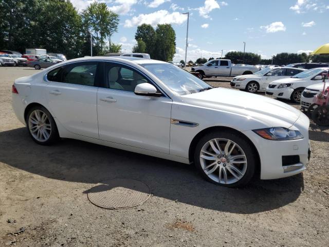 Photo 3 VIN: SAJBK4BV6GCY18412 - JAGUAR XF PRESTIG 