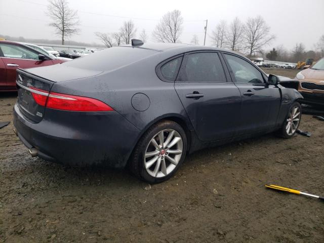 Photo 2 VIN: SAJBL4BV5HCY31747 - JAGUAR XF R - SPO 