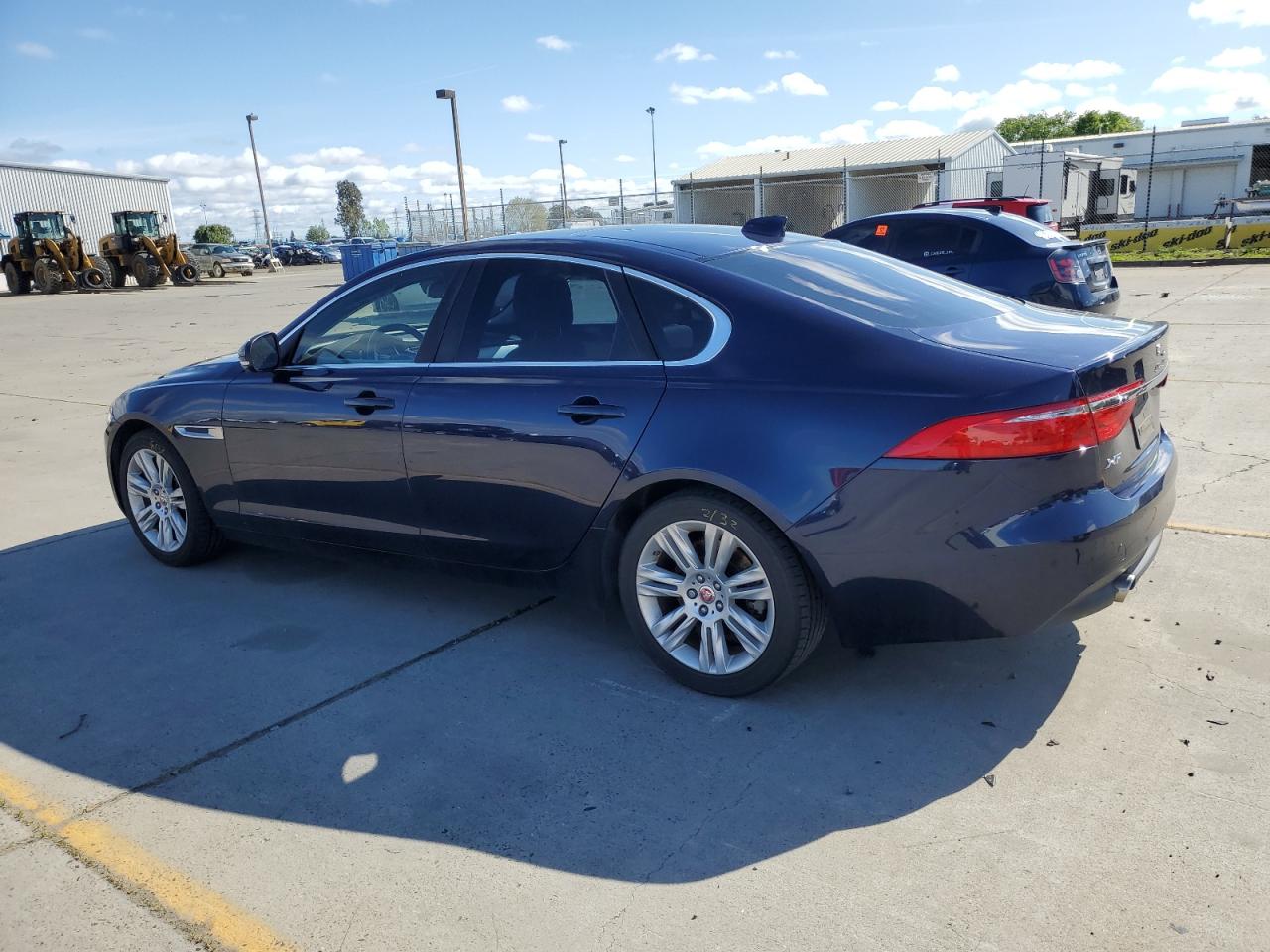 Photo 1 VIN: SAJBR4BV0HCY33579 - JAGUAR XF 