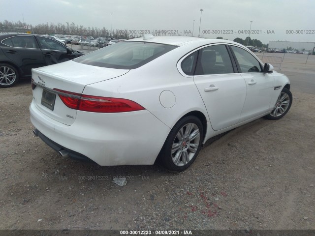 Photo 3 VIN: SAJBR4BVXHCY30172 - JAGUAR XF 