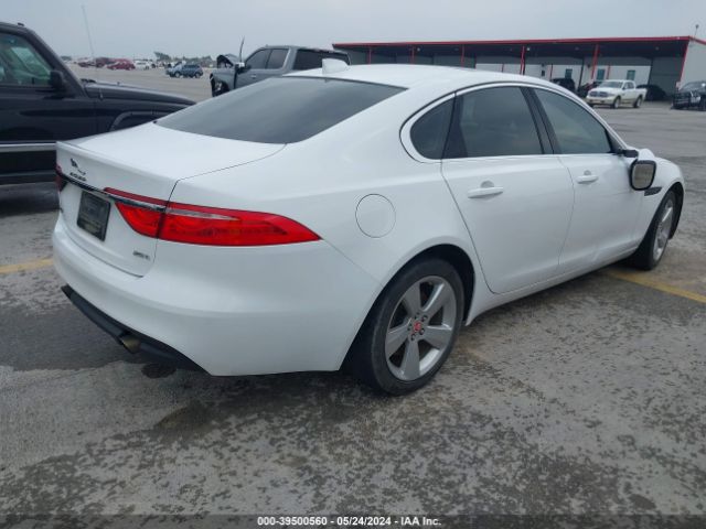 Photo 3 VIN: SAJBR4FX3JCY69834 - JAGUAR XF 