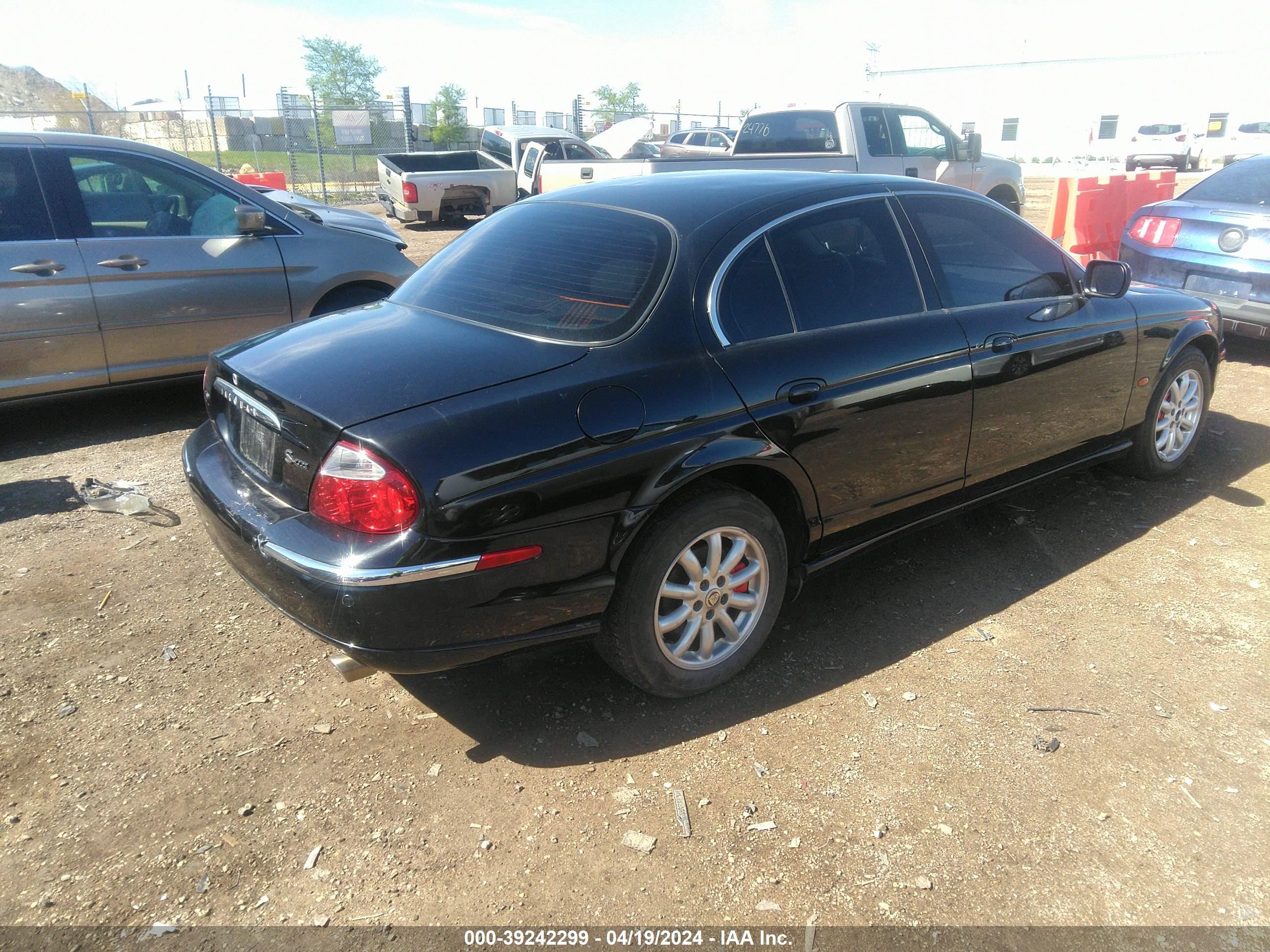 Photo 3 VIN: SAJDA01PX2GM29040 - JAGUAR S-TYPE 