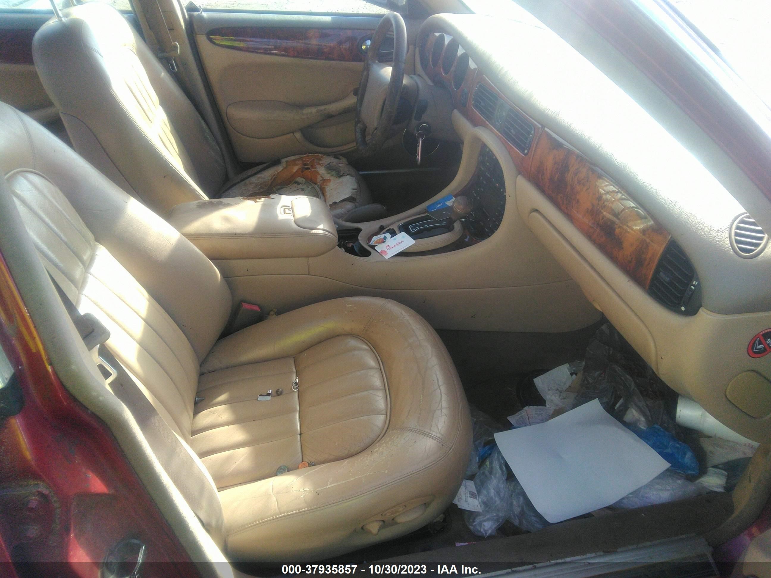 Photo 4 VIN: SAJDA14C1YLF19761 - JAGUAR XJ 