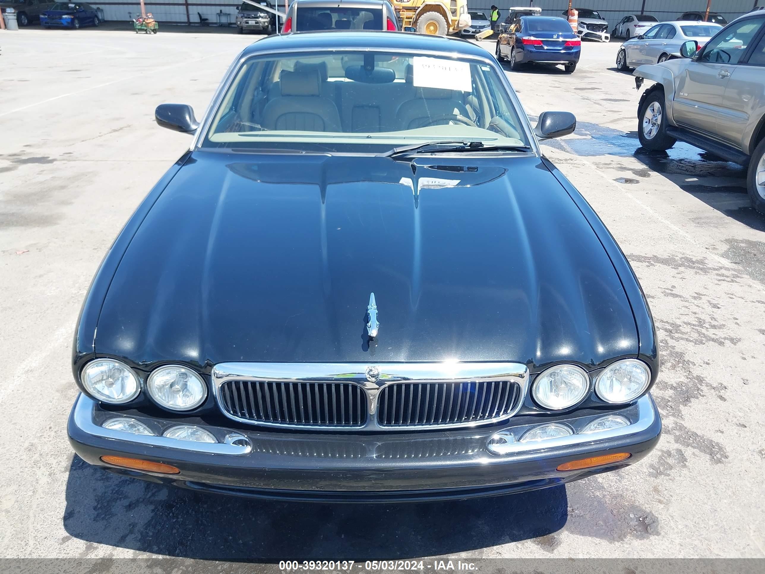 Photo 11 VIN: SAJDA14C31LF36843 - JAGUAR XJ 