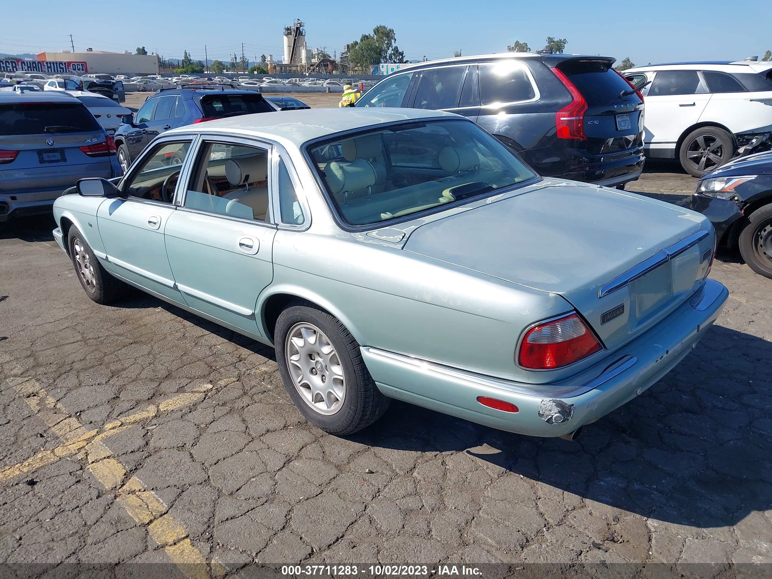 Photo 2 VIN: SAJDA14C53LF50729 - JAGUAR XJ 