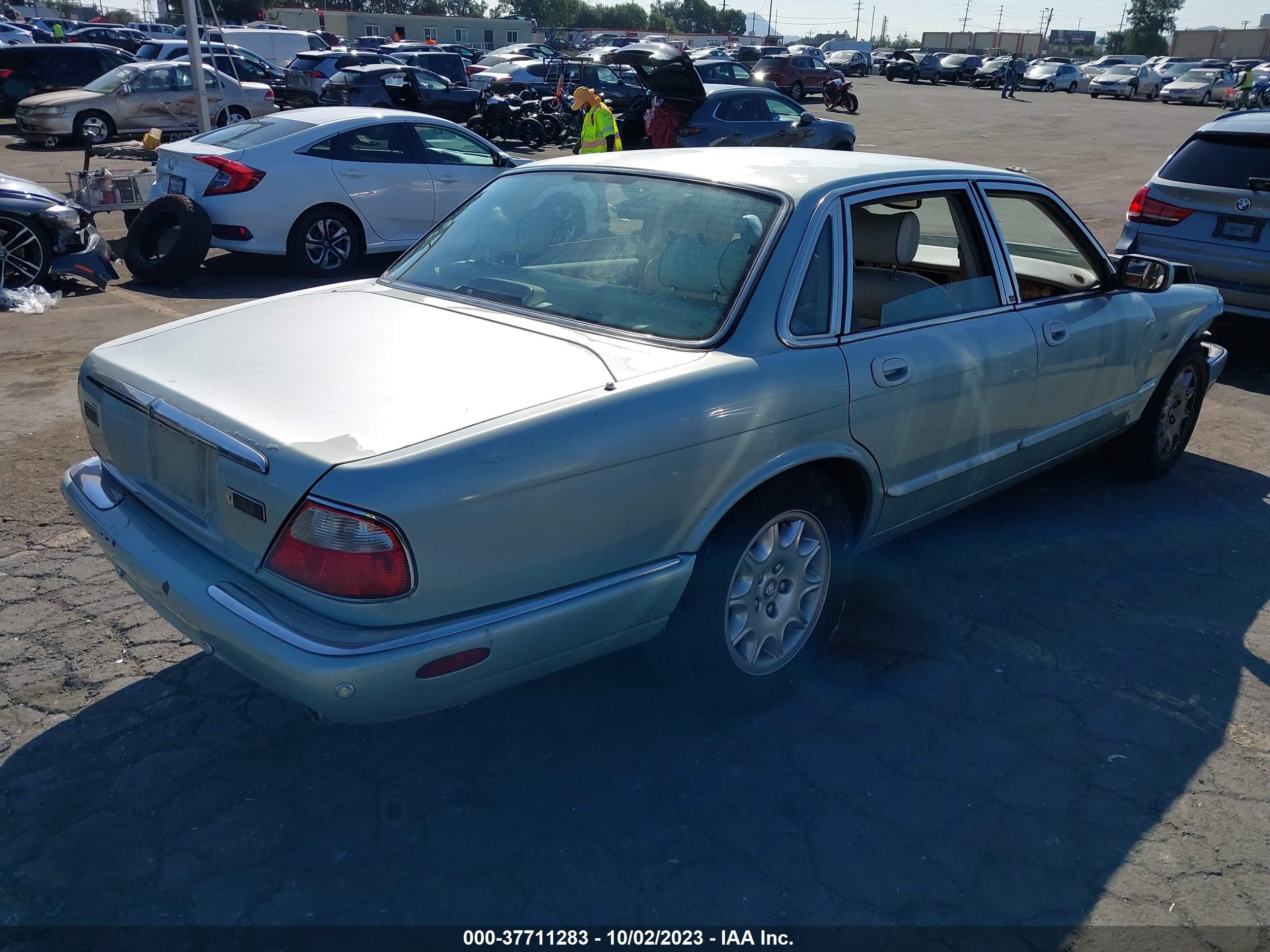 Photo 3 VIN: SAJDA14C53LF50729 - JAGUAR XJ 