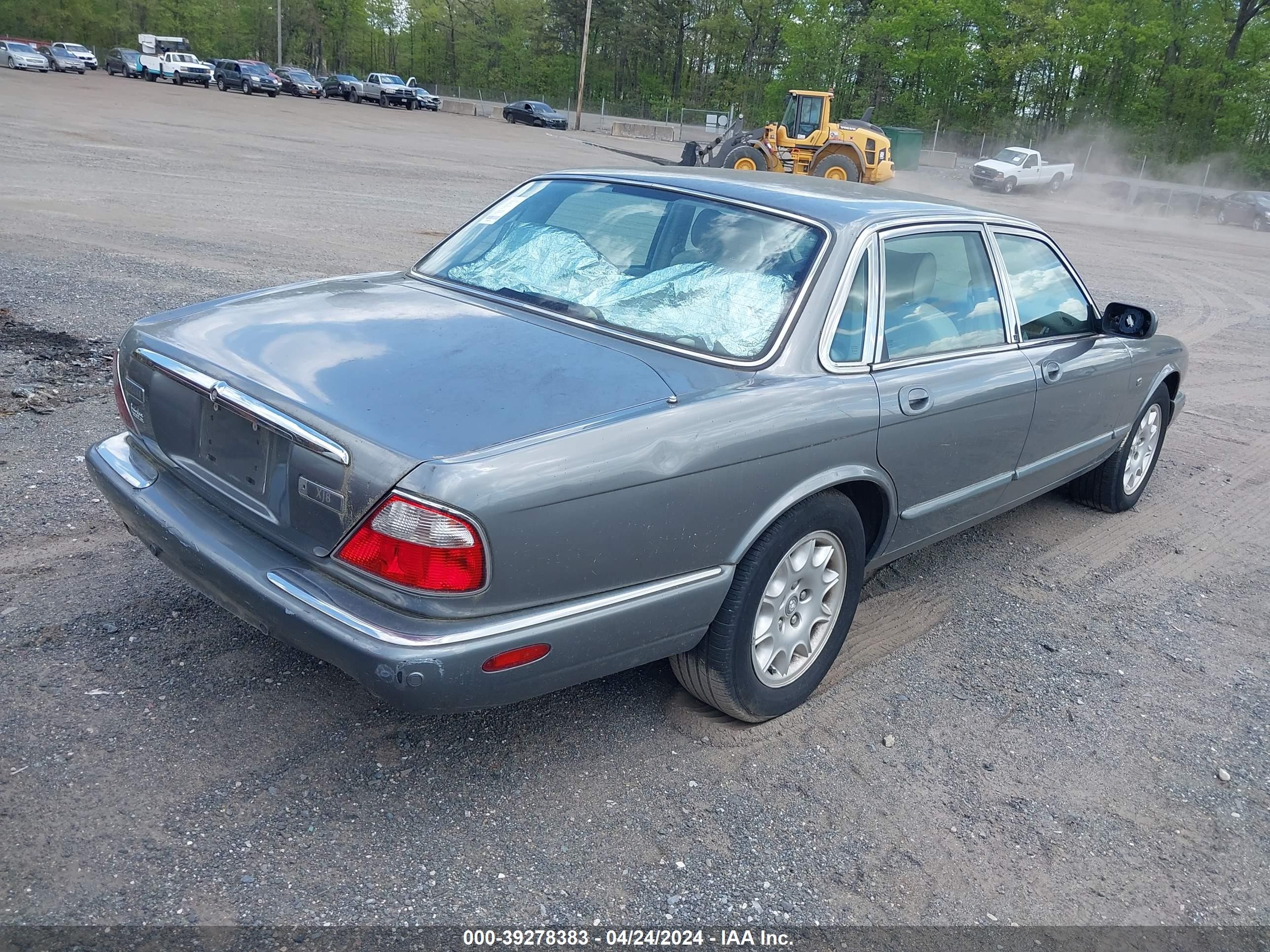 Photo 3 VIN: SAJDA14CX3LF54131 - JAGUAR XJ 