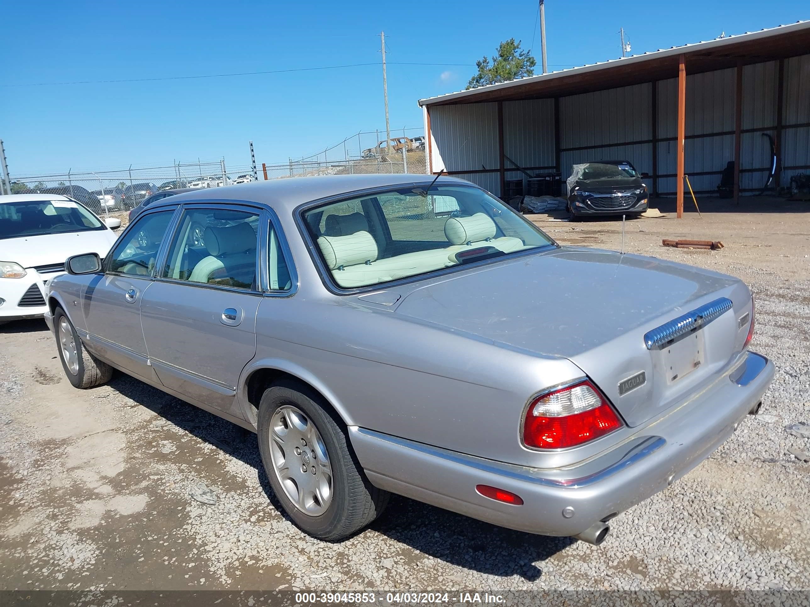 Photo 2 VIN: SAJDA24C71LF29500 - JAGUAR XJ 