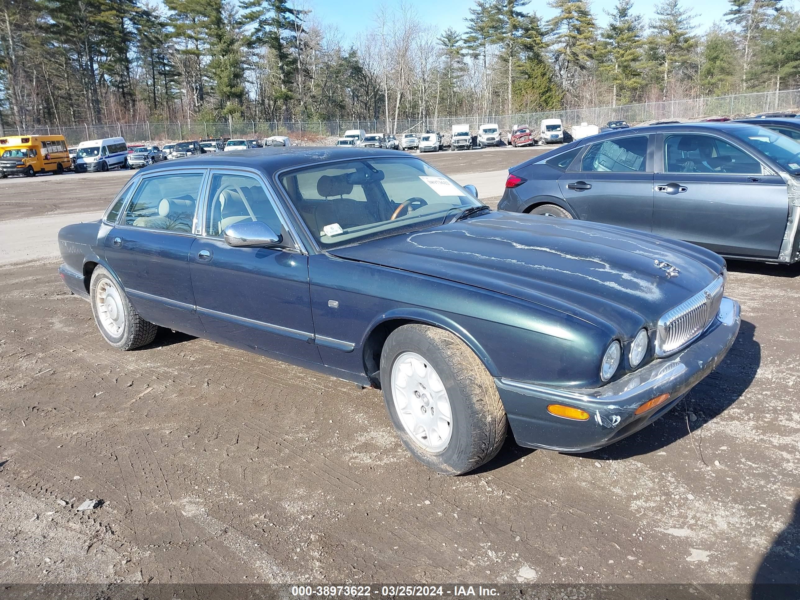 Photo 0 VIN: SAJDA24C7YLF18913 - JAGUAR XJ 