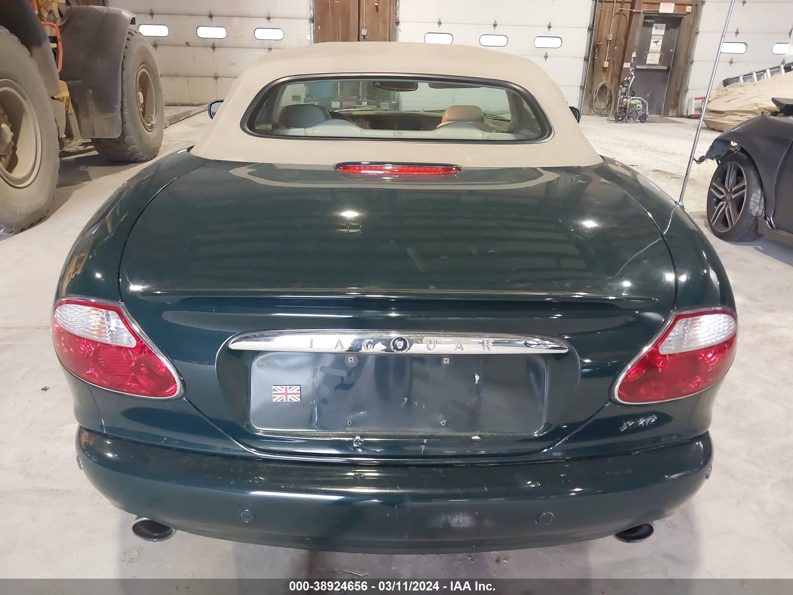 Photo 15 VIN: SAJDA42B21PA13978 - JAGUAR XKR 