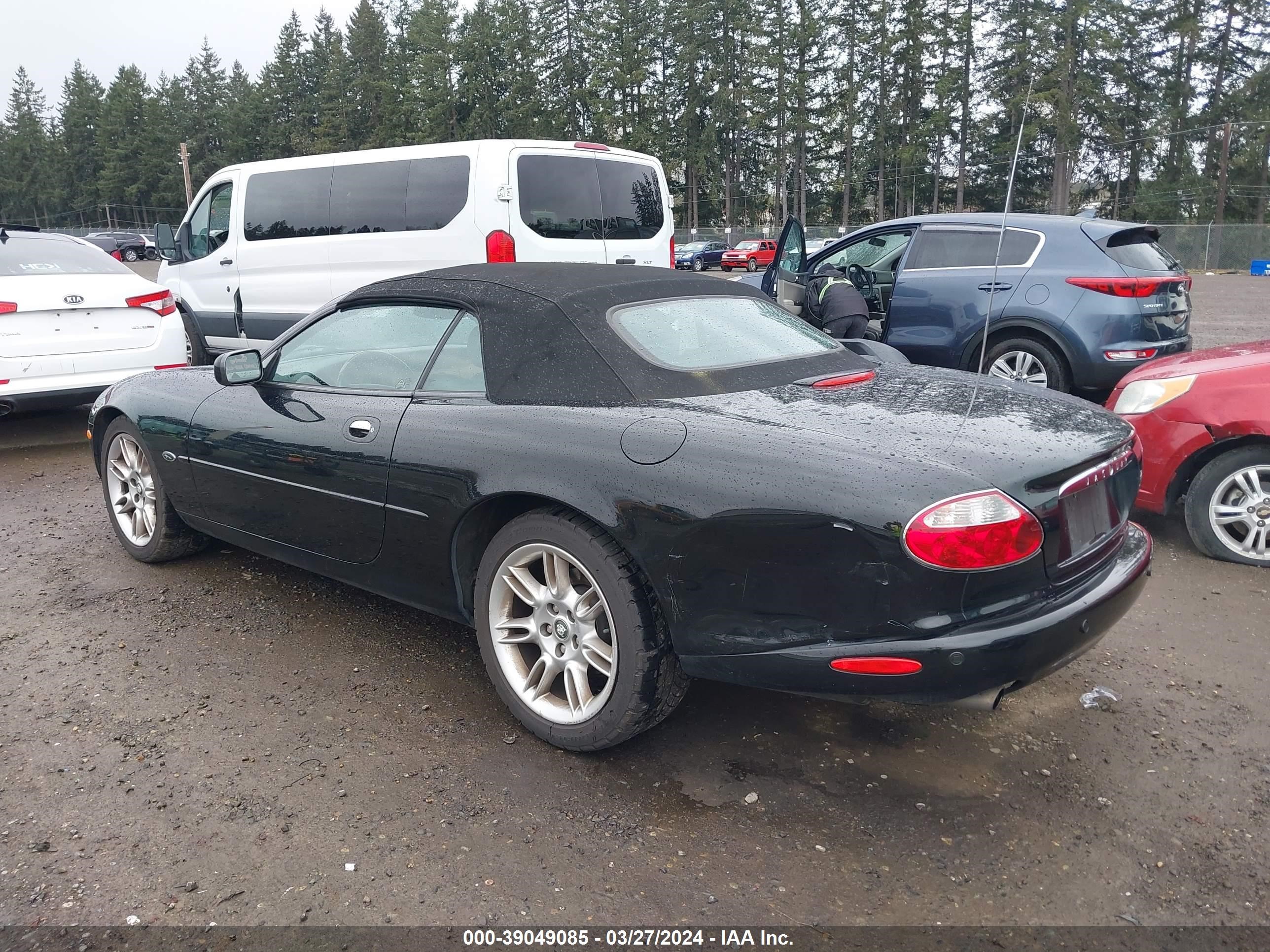 Photo 2 VIN: SAJDA42C42NA25426 - JAGUAR XK 