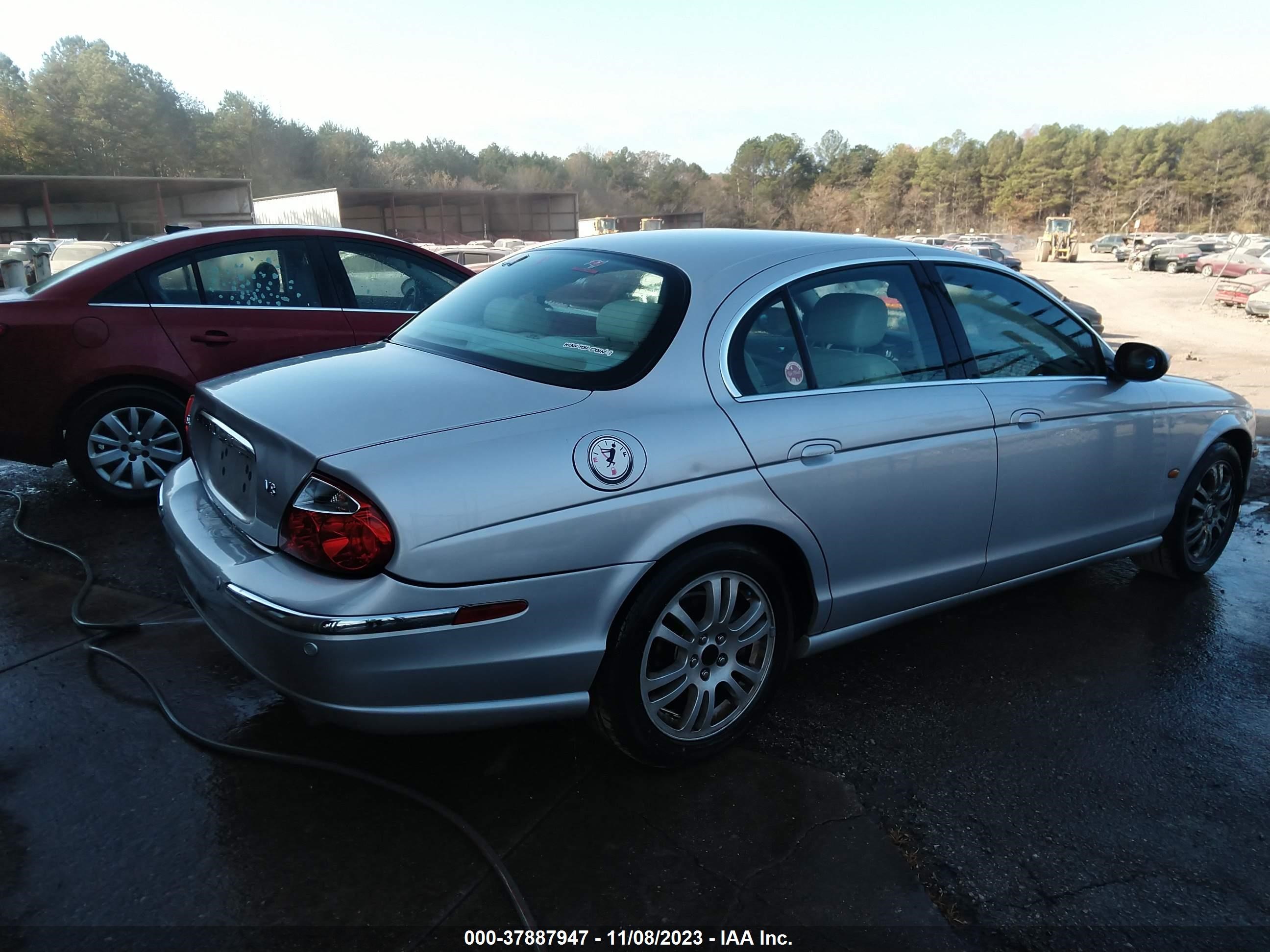 Photo 3 VIN: SAJEA01U33HM86170 - JAGUAR S-TYPE 