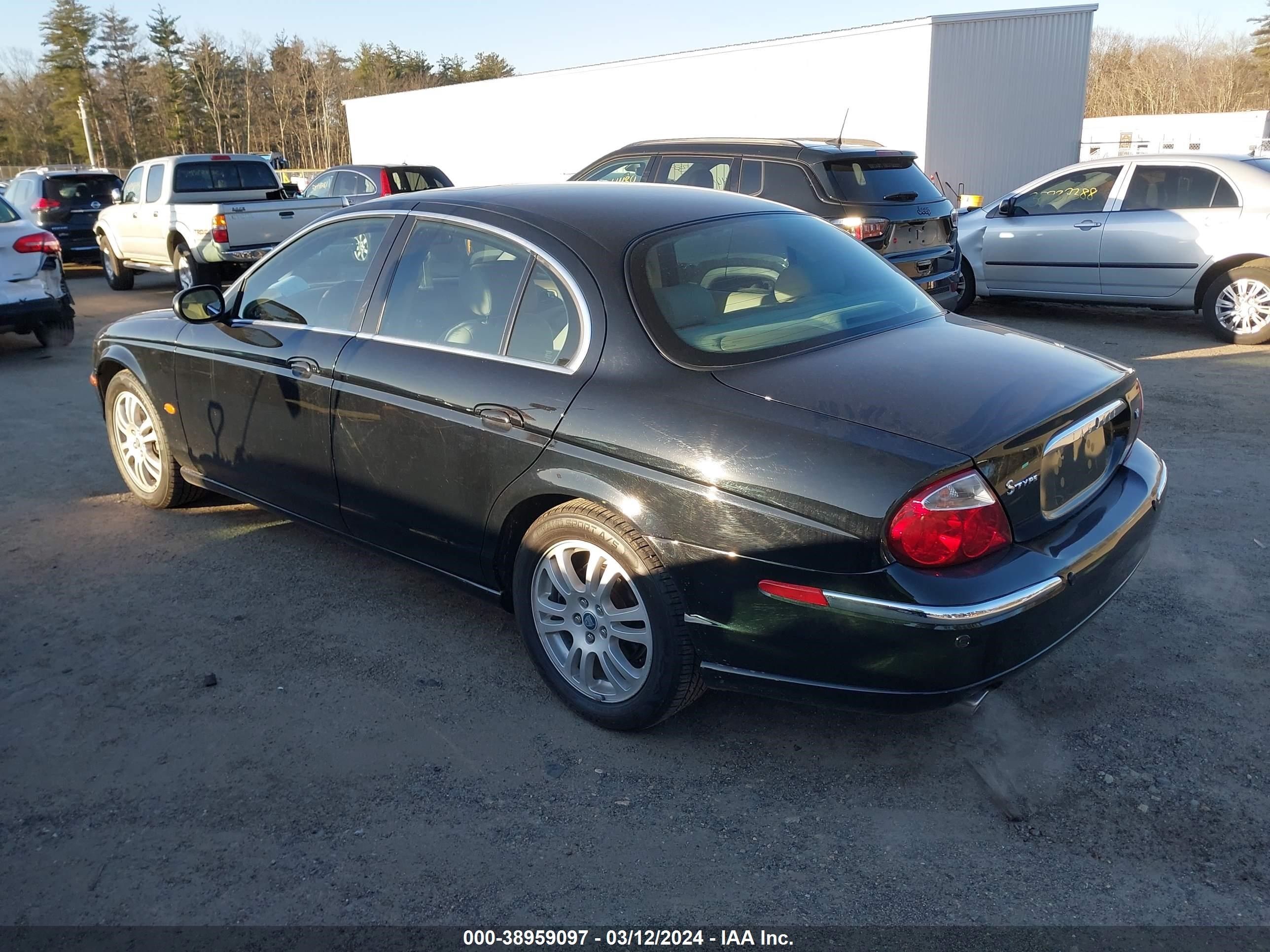 Photo 2 VIN: SAJEA01U83HM65783 - JAGUAR S-TYPE 