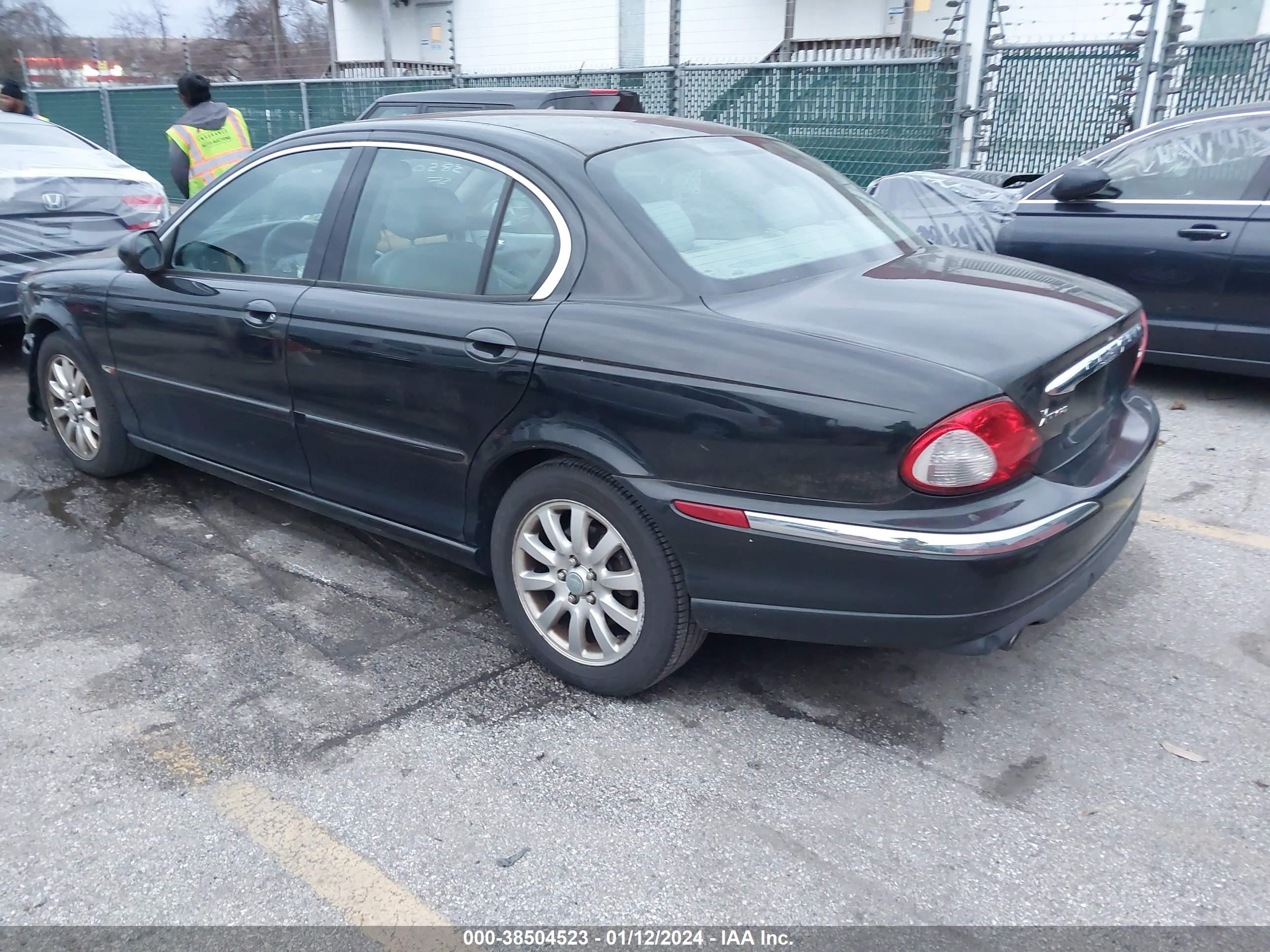 Photo 2 VIN: SAJEA51D02XC63606 - JAGUAR X-TYPE 