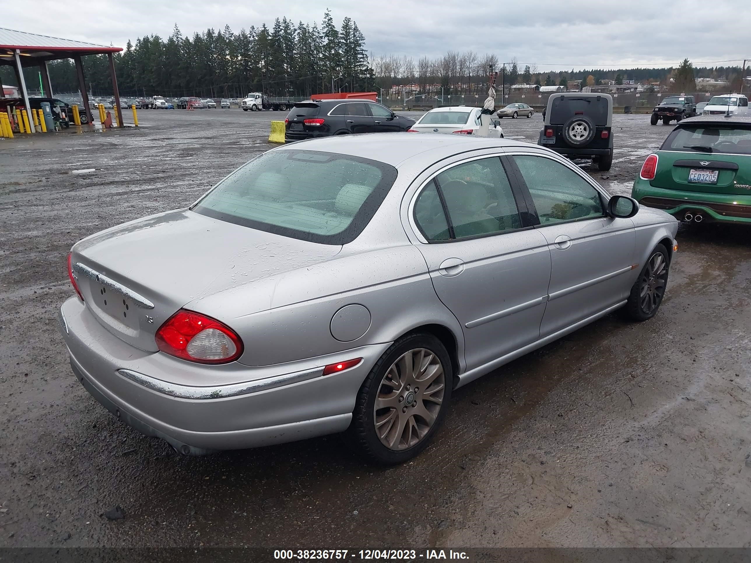 Photo 3 VIN: SAJEA51D13XD14774 - JAGUAR X-TYPE 