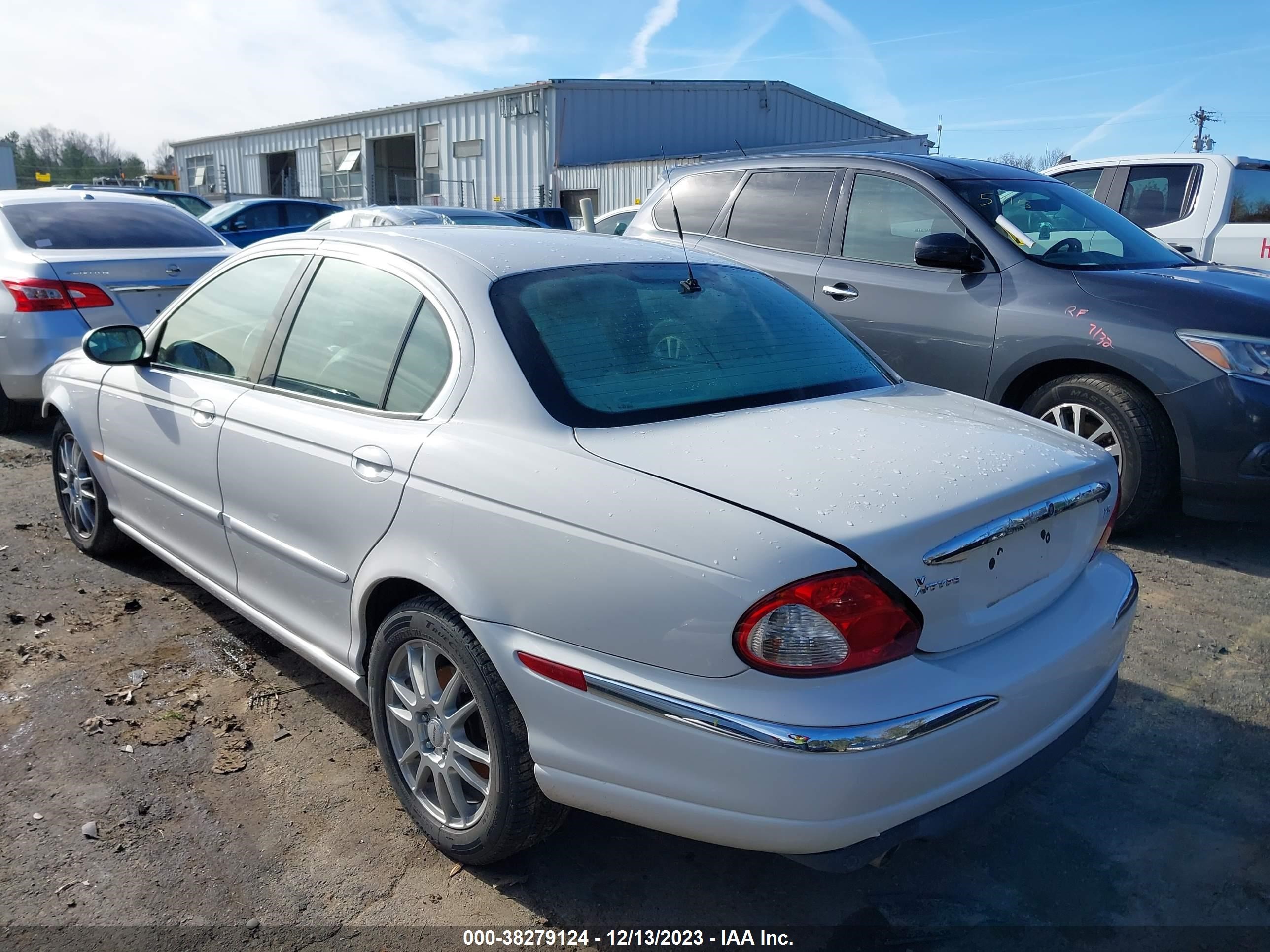 Photo 2 VIN: SAJEA51D32XC29272 - JAGUAR X-TYPE 