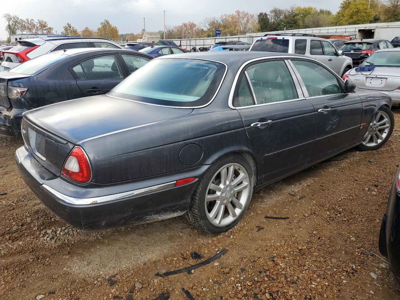 Photo 2 VIN: SAJEA73B24TG11584 - JAGUAR XJR 