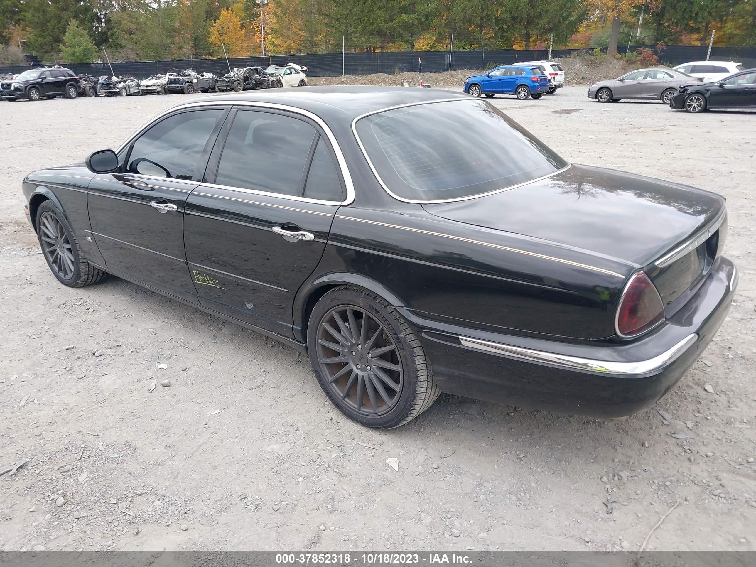 Photo 2 VIN: SAJEA73B94TG05491 - JAGUAR XJ 