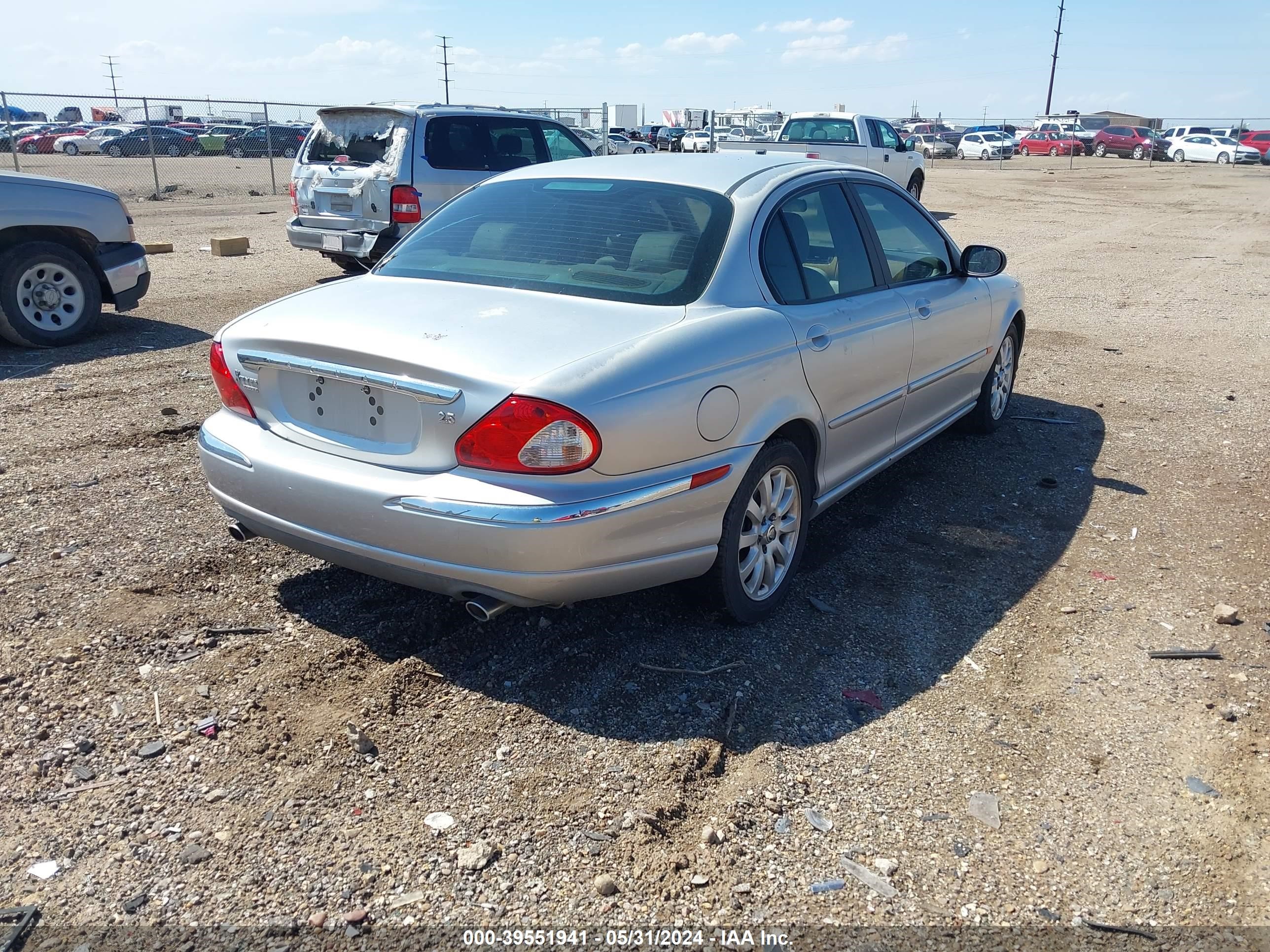 Photo 3 VIN: SAJEB52D04XD69102 - JAGUAR X-TYPE 