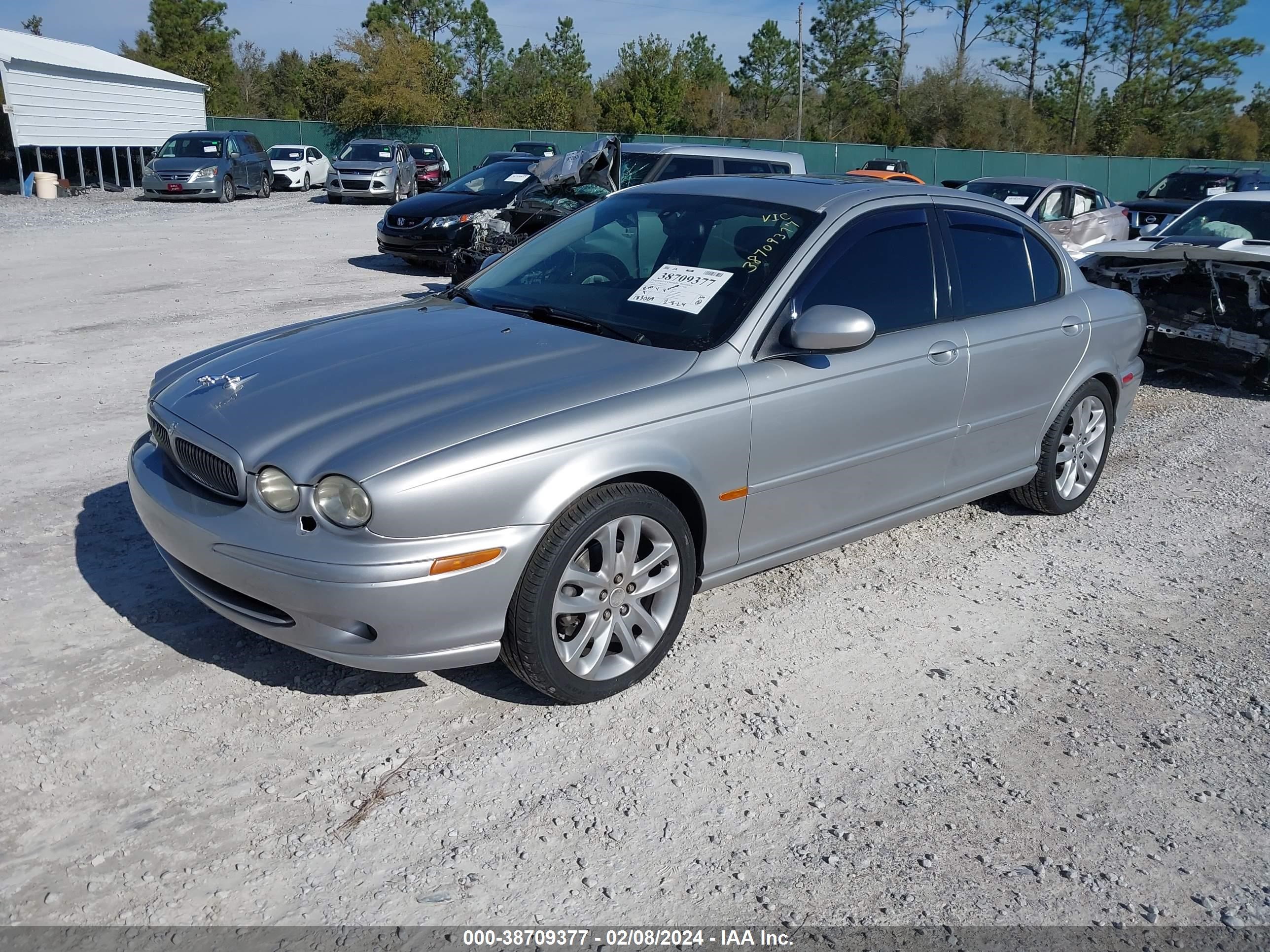 Photo 1 VIN: SAJEB53C32WC47777 - JAGUAR X-TYPE 