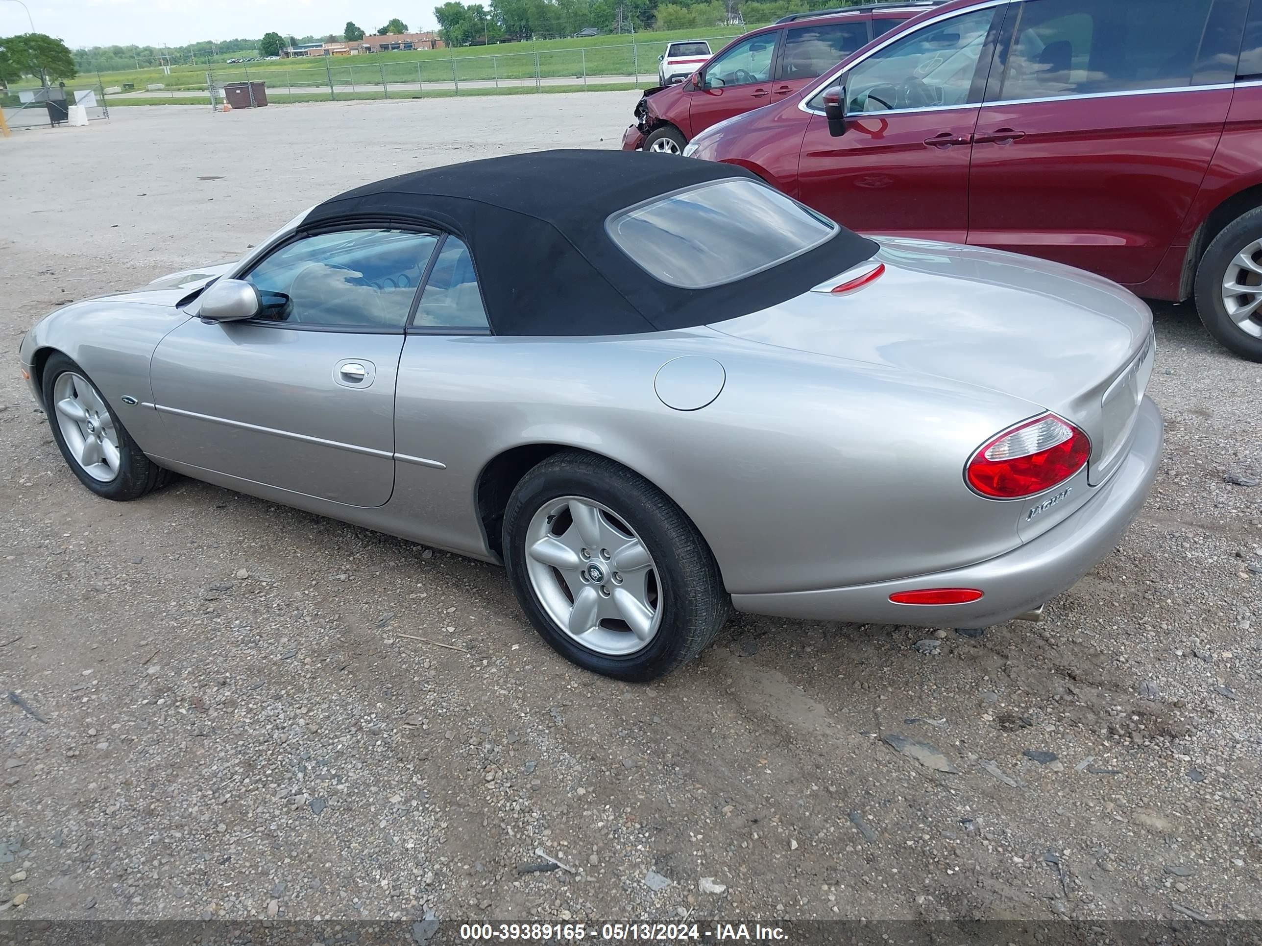 Photo 2 VIN: SAJGX2045XC040254 - JAGUAR XK 