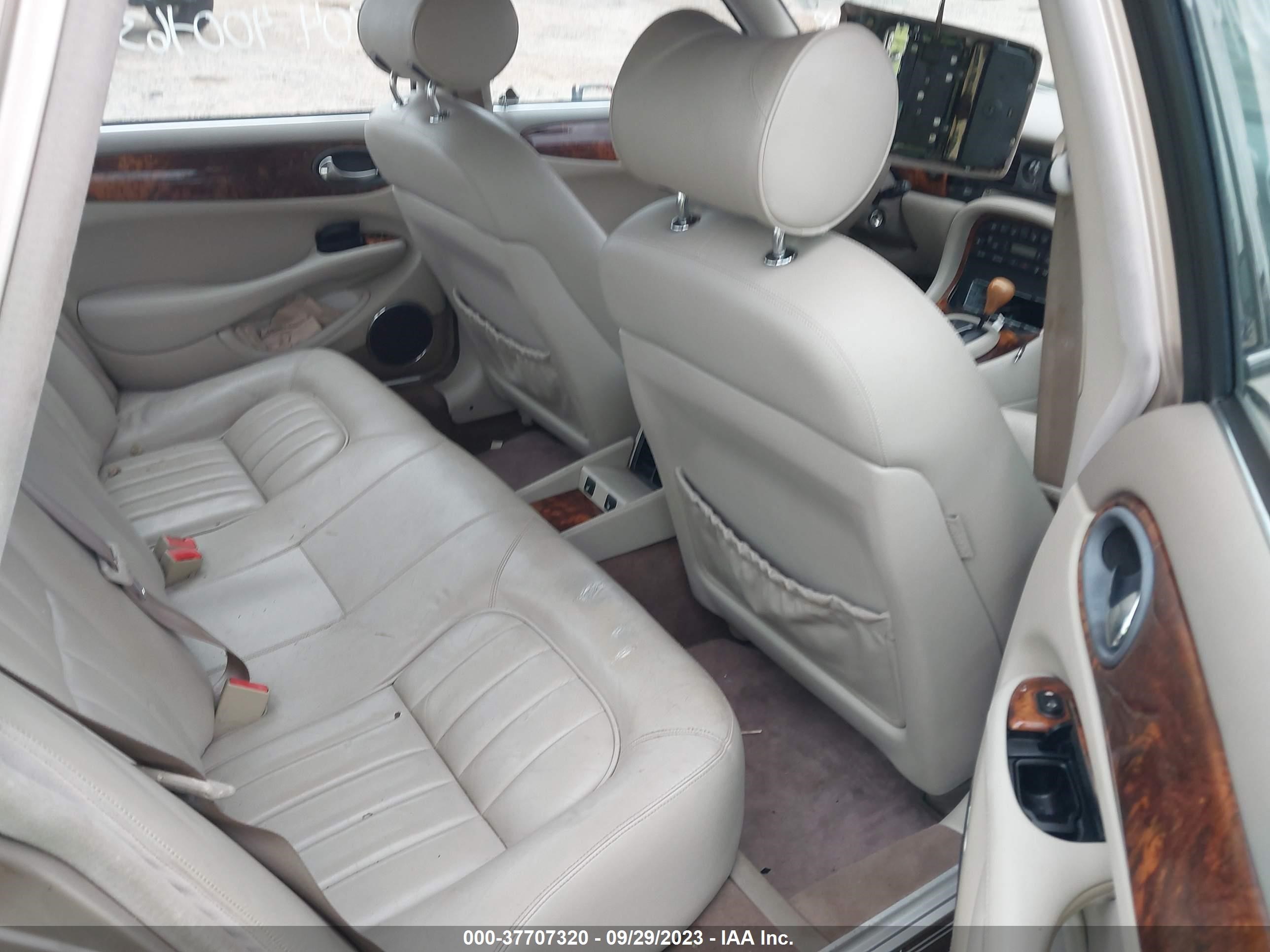 Photo 7 VIN: SAJHD1044XC868044 - JAGUAR XJ 