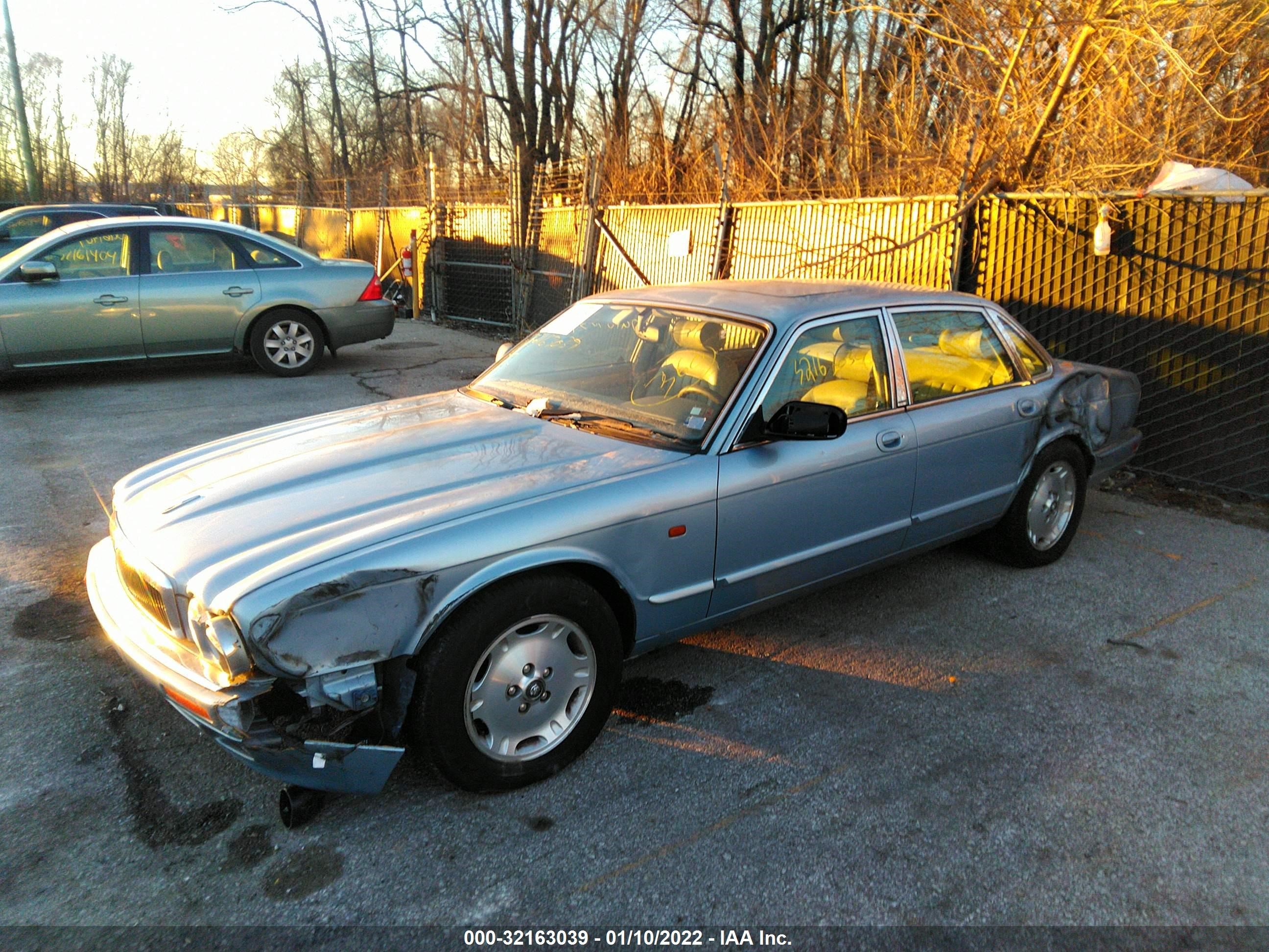 Photo 1 VIN: SAJHX1241VC789786 - JAGUAR XJ 