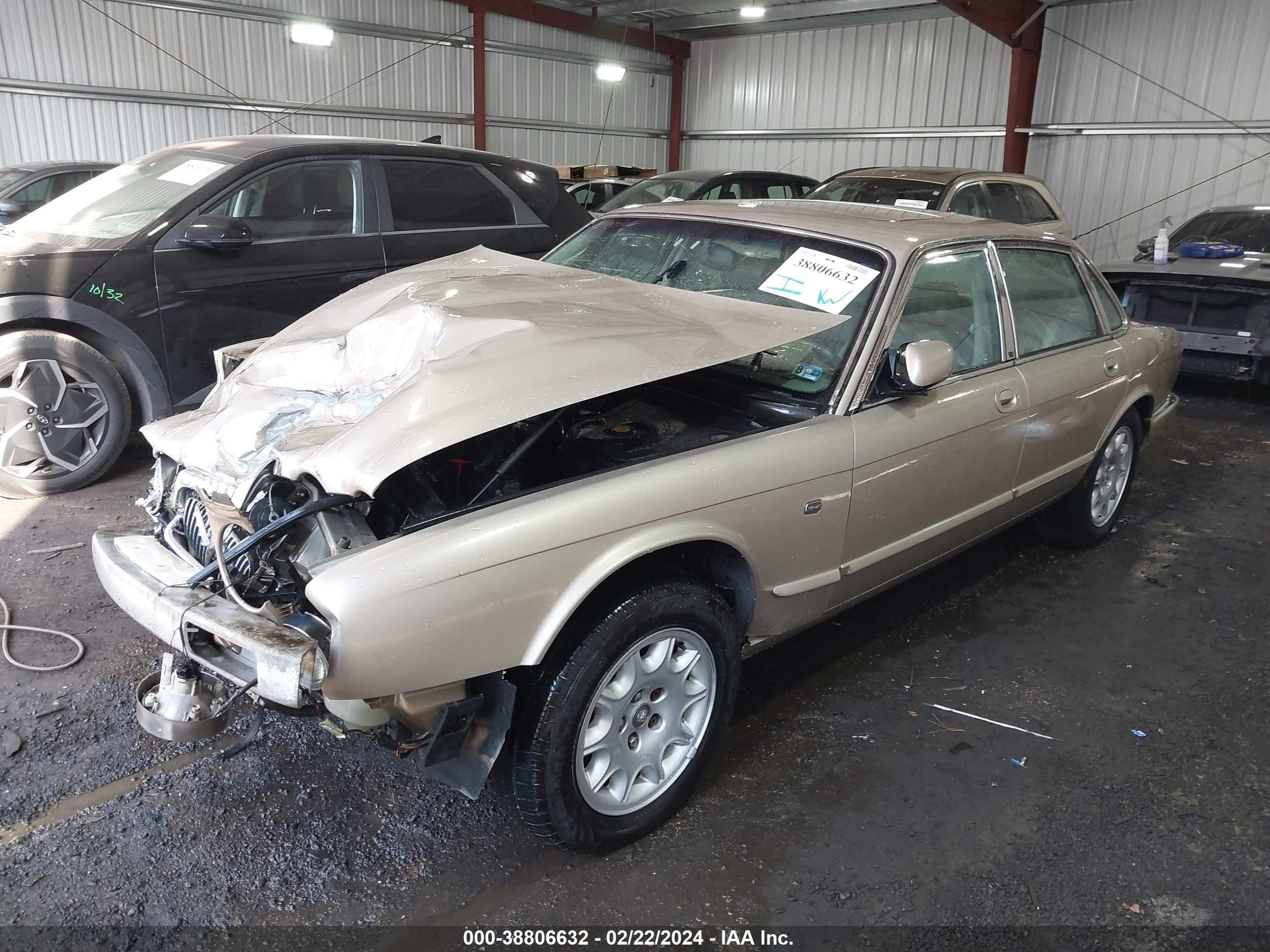 Photo 1 VIN: SAJHX1249WC845314 - JAGUAR XJ 