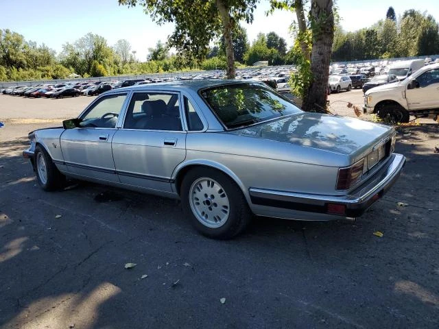 Photo 1 VIN: SAJHX1741RC698208 - JAGUAR XJ6 