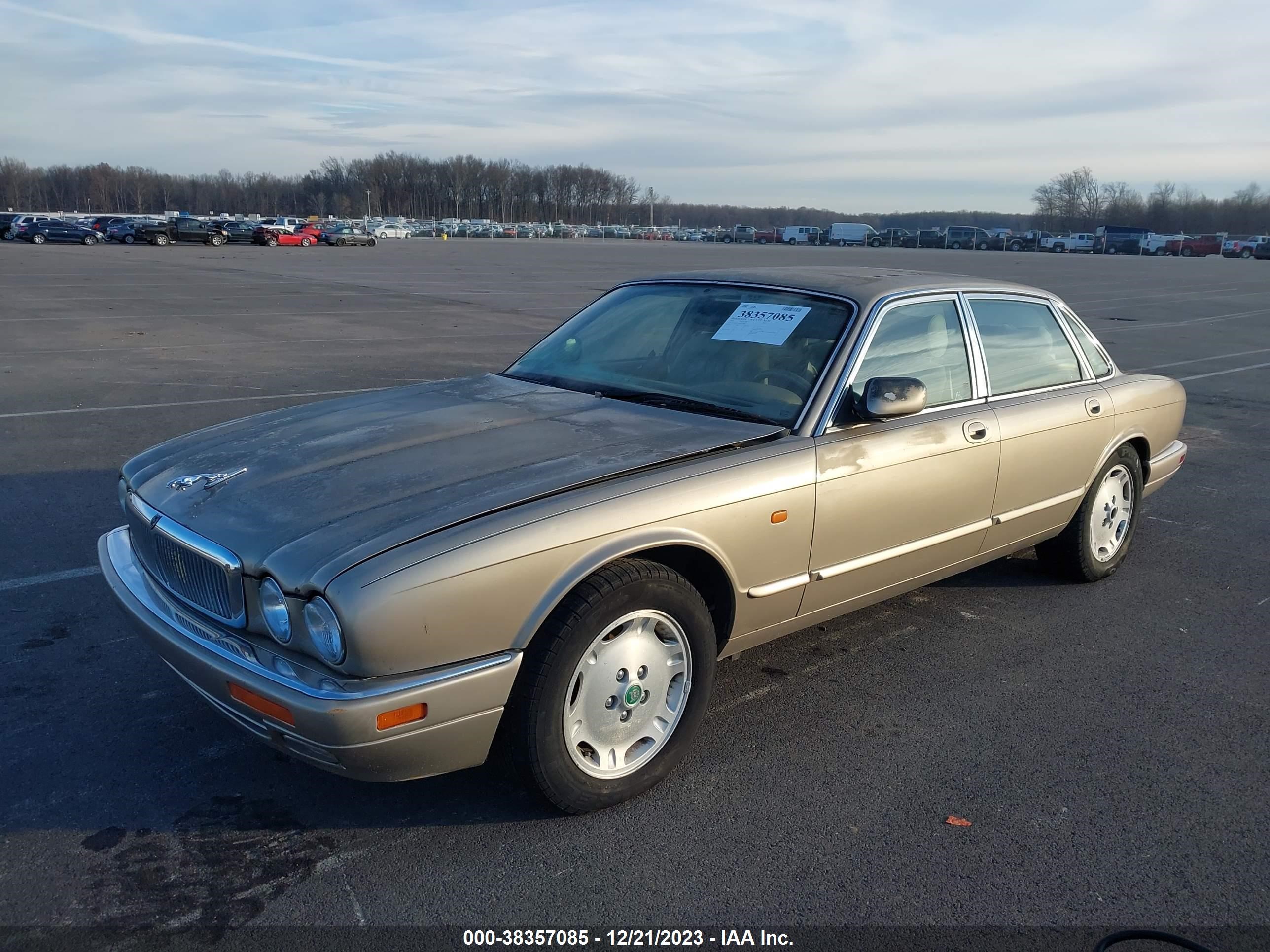 Photo 1 VIN: SAJHX1743SC737807 - JAGUAR XJ 