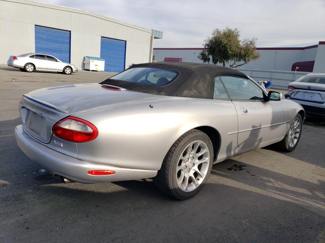 Photo 2 VIN: SAJJA42B8YPA07146 - JAGUAR XKR 