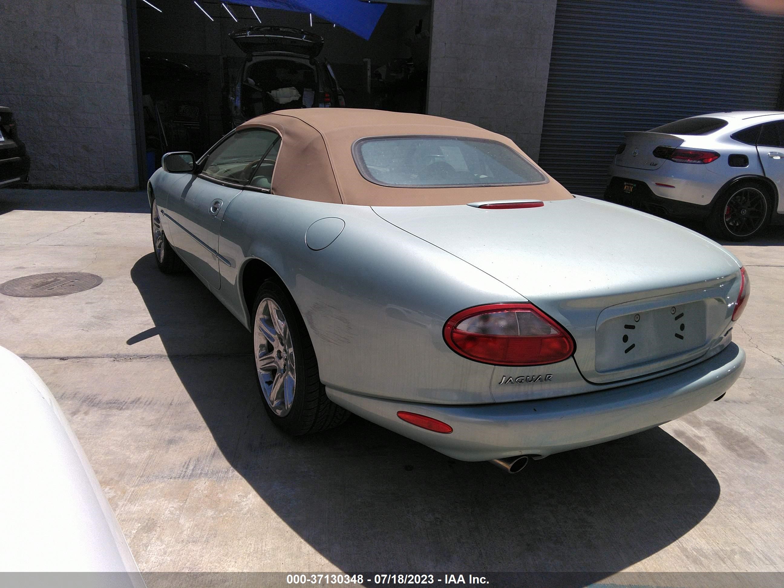 Photo 2 VIN: SAJJA42C6YNA04797 - JAGUAR XK 