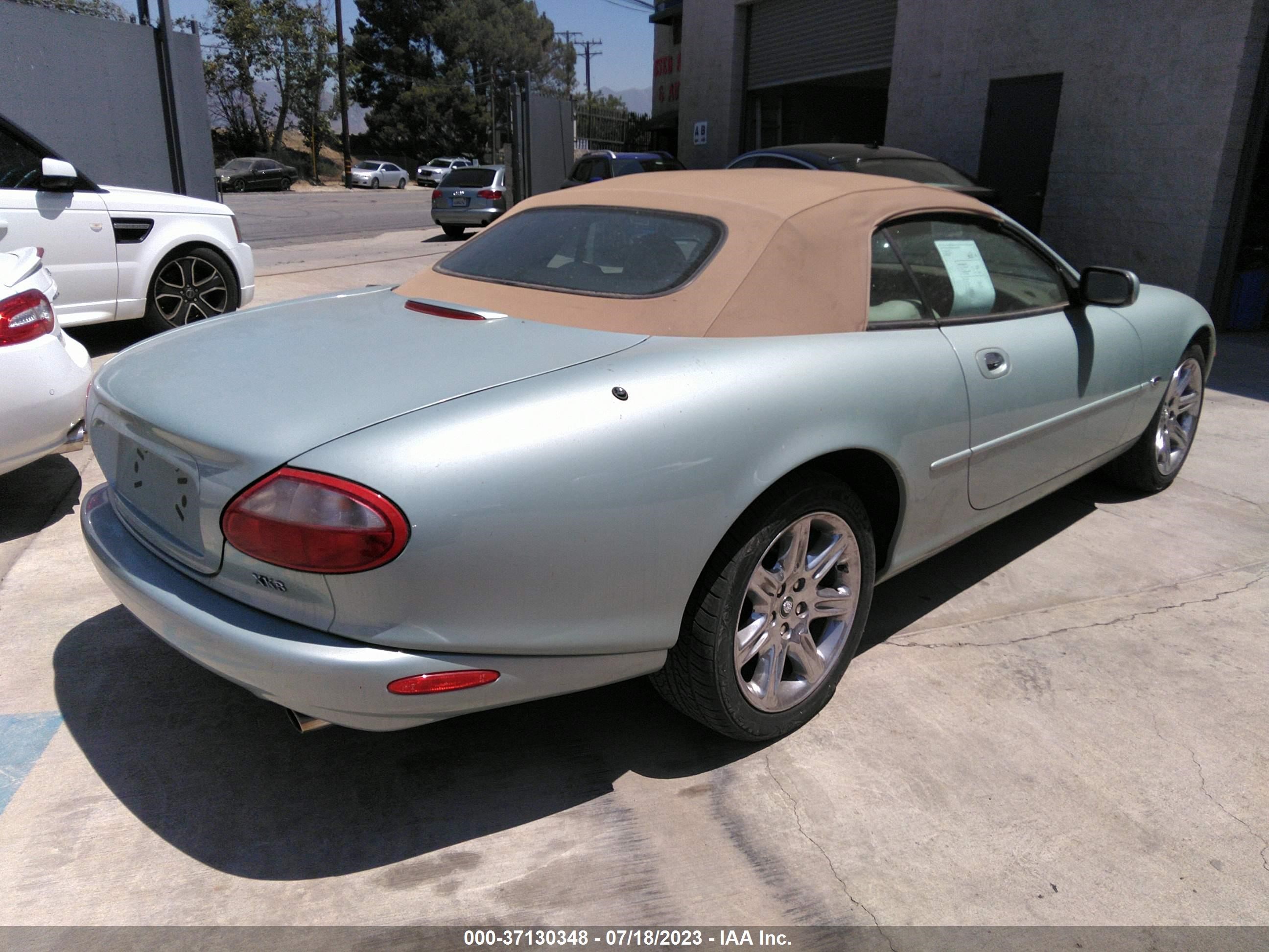 Photo 3 VIN: SAJJA42C6YNA04797 - JAGUAR XK 