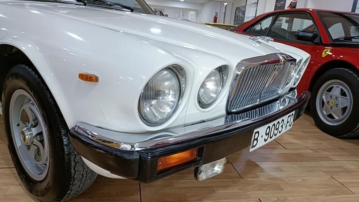 Photo 5 VIN: SAJJAALP4CC338243 - JAGUAR XJ 