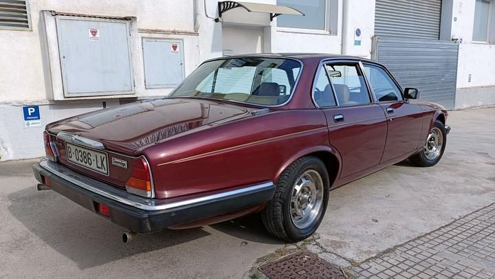 Photo 1 VIN: SAJJAALP4CC350525 - JAGUAR XJ6 