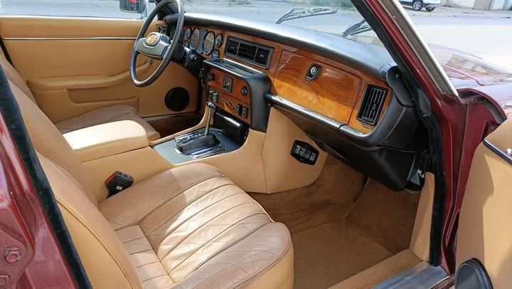 Photo 8 VIN: SAJJAALP4CC350525 - JAGUAR XJ6 