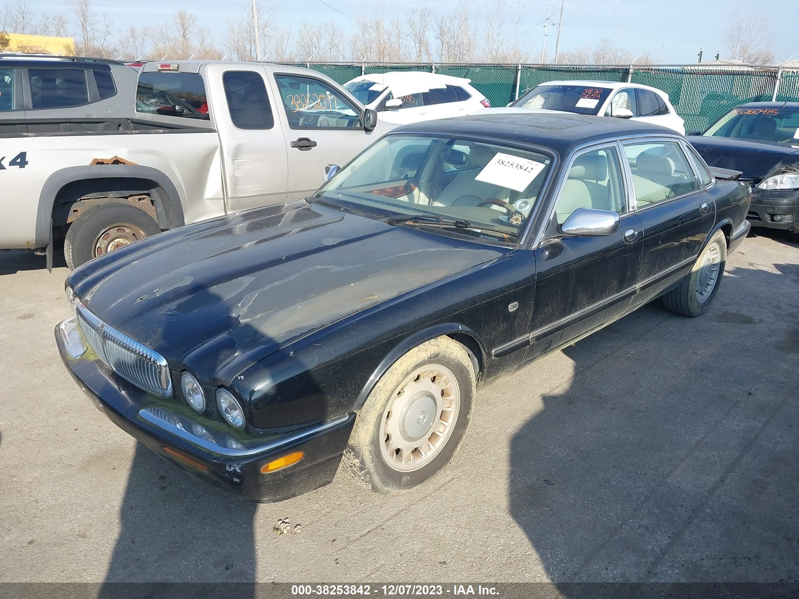 Photo 1 VIN: SAJKX6240WC840179 - JAGUAR XJ 