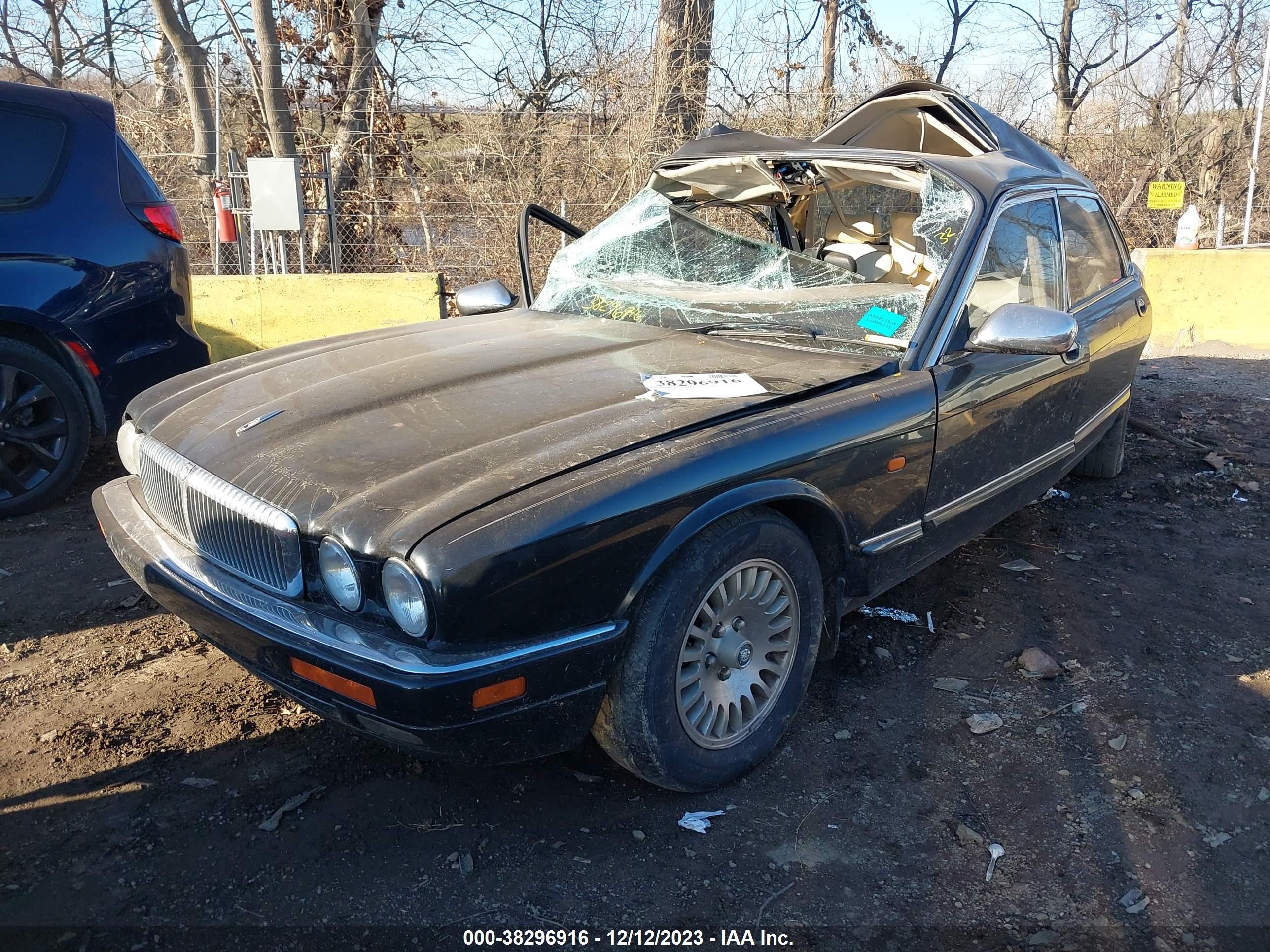 Photo 1 VIN: SAJKX6241VC794330 - JAGUAR XJ 