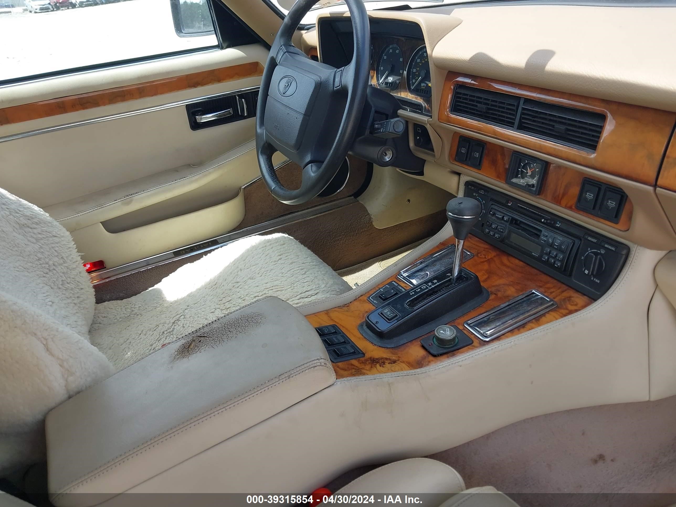 Photo 4 VIN: SAJNX2746SC198141 - JAGUAR XJS 