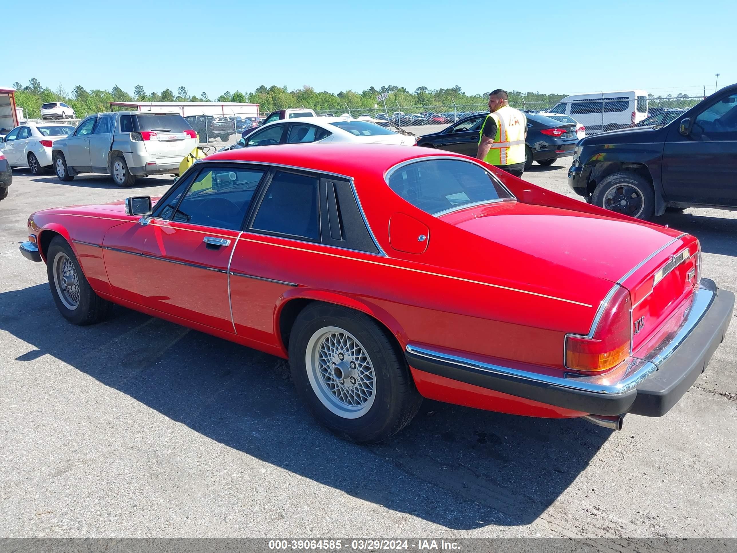 Photo 2 VIN: SAJTW5840MC179212 - JAGUAR XJS 