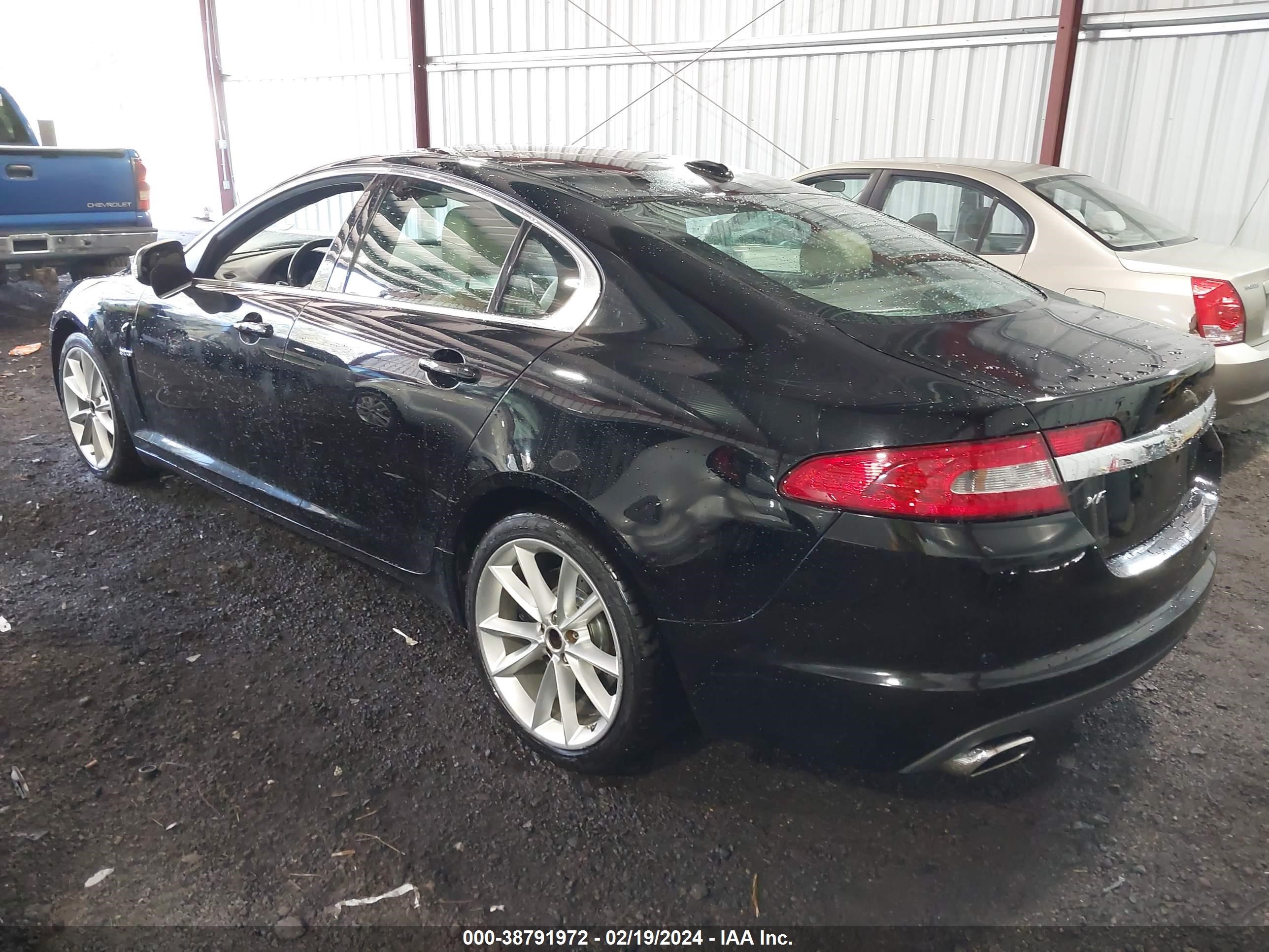 Photo 2 VIN: SAJWA05B79HR37221 - JAGUAR XF 