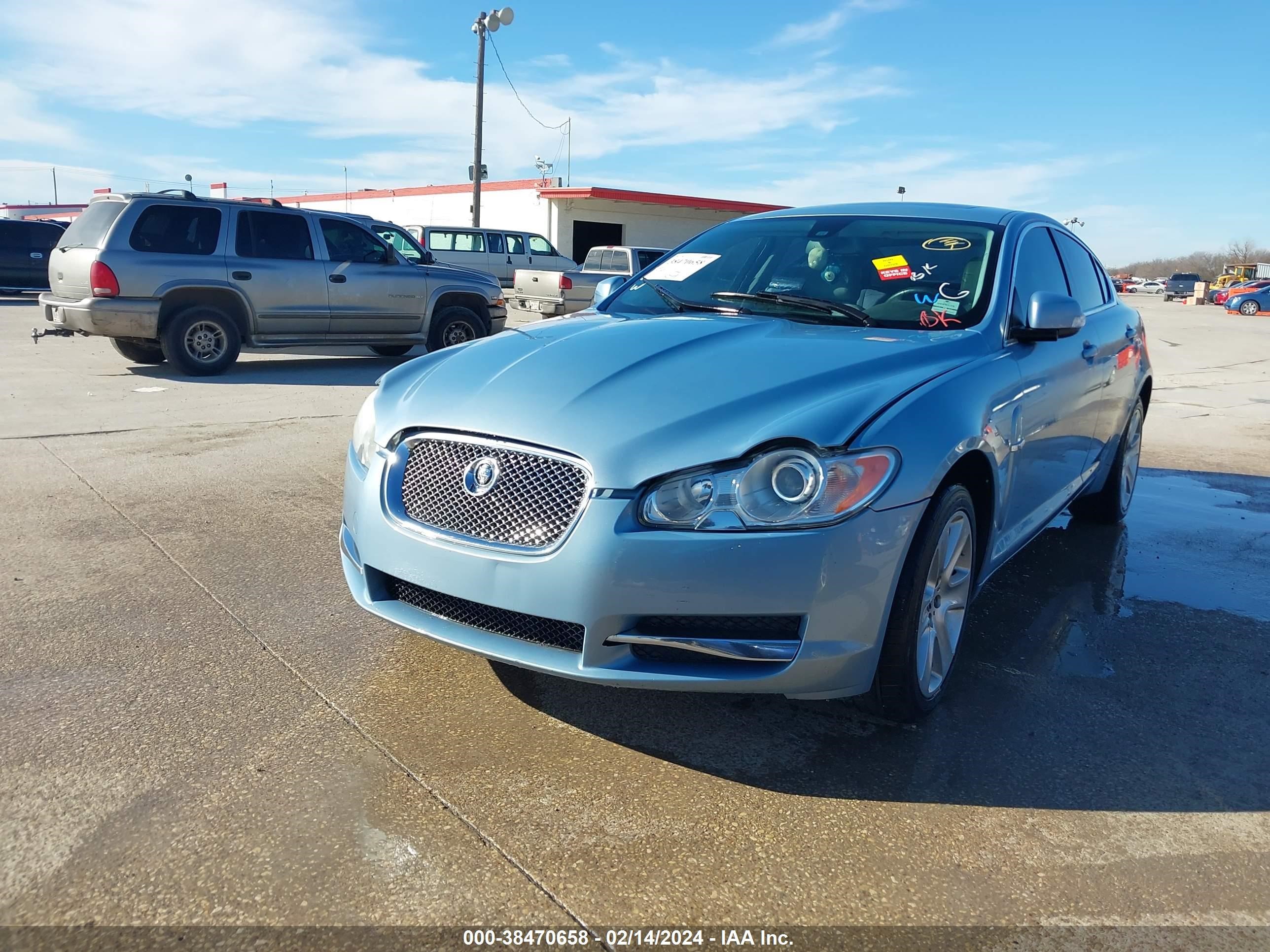 Photo 1 VIN: SAJWA05BX9HR09493 - JAGUAR XF 