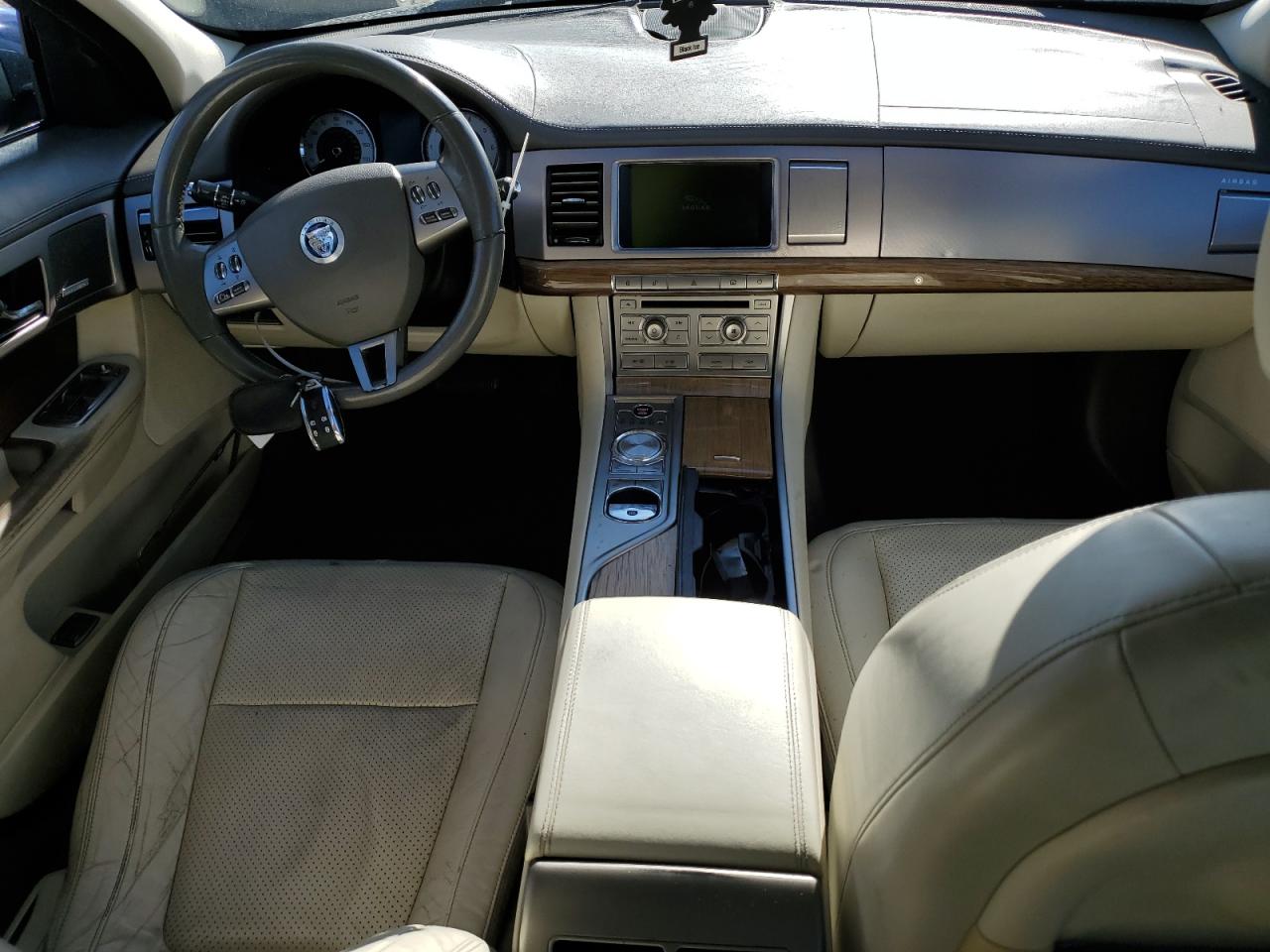 Photo 7 VIN: SAJWA07C191R00034 - JAGUAR XF 