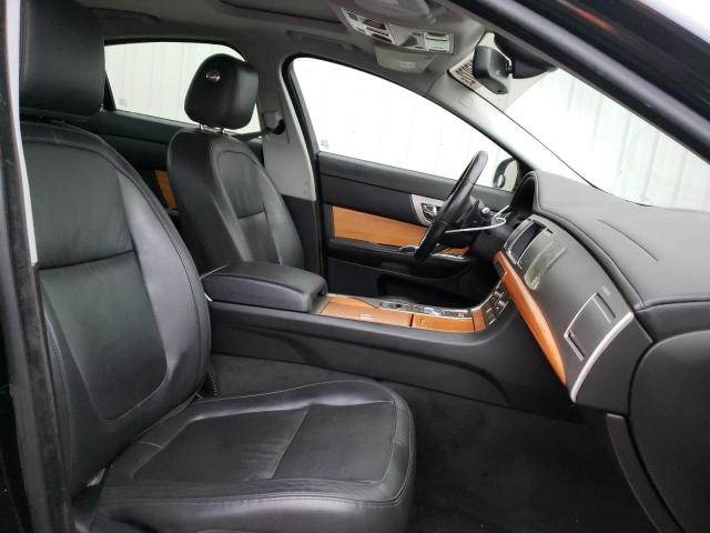 Photo 4 VIN: SAJWA0FA2AHR55085 - JAGUAR XF LUXURY 