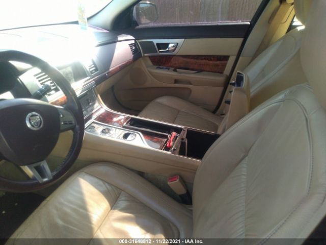 Photo 4 VIN: SAJWA0FBXBLR82199 - JAGUAR XF 