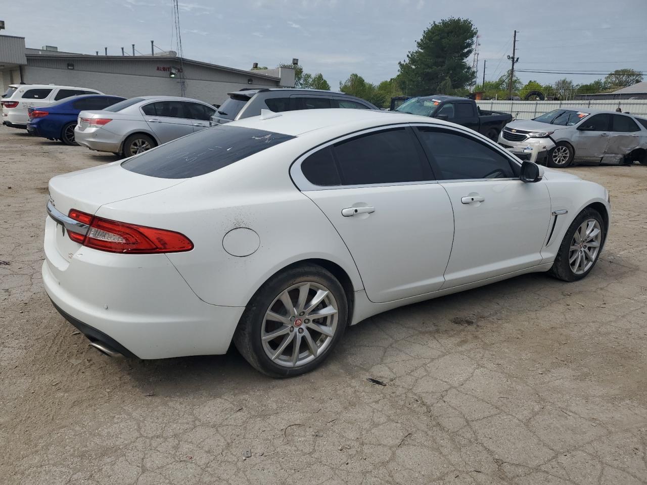 Photo 3 VIN: SAJWA0FS0FPU66643 - JAGUAR XF 