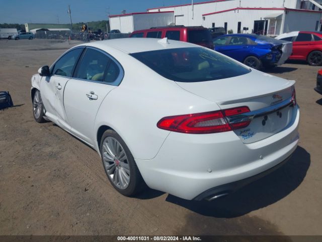 Photo 2 VIN: SAJWA0FS9FPU78970 - JAGUAR XF 