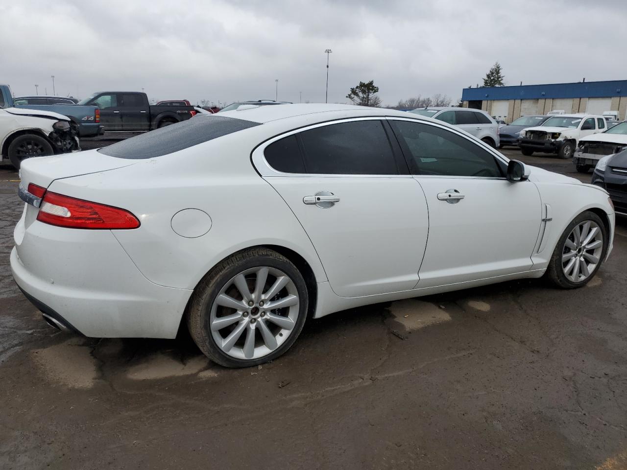 Photo 2 VIN: SAJWA0GB2BLS06289 - JAGUAR XF 