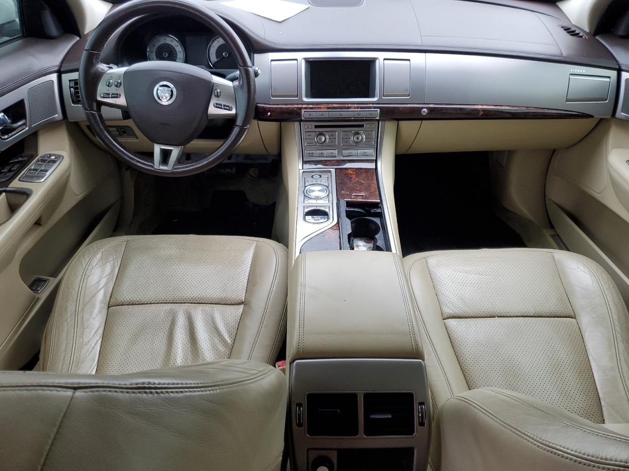 Photo 7 VIN: SAJWA0GB2BLS06289 - JAGUAR XF 