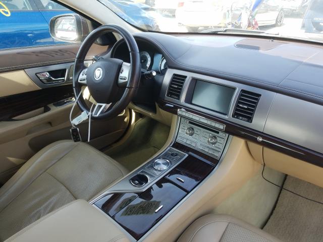 Photo 8 VIN: SAJWA0GB6BLR84546 - JAGUAR XF PREMIUM 